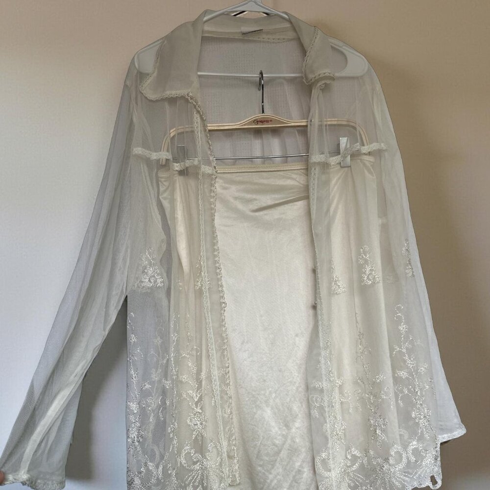 Vintage Romantic Sheer Bundle - Picture 2 of 7